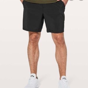 Lululemon Pace Breaker short Sz L w/liner